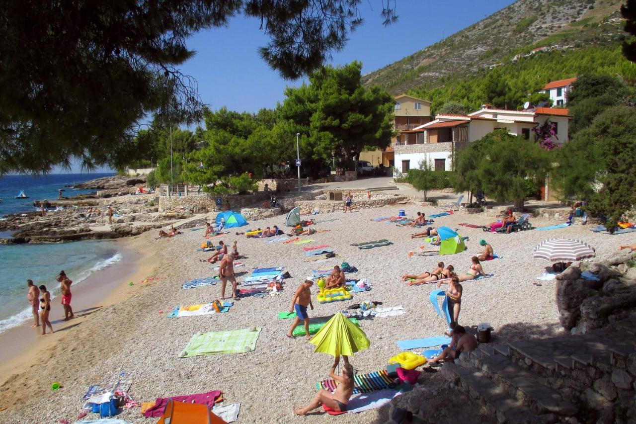 Apartments With A Parking Space Ivan Dolac, Hvar - 8797 Bagian luar foto