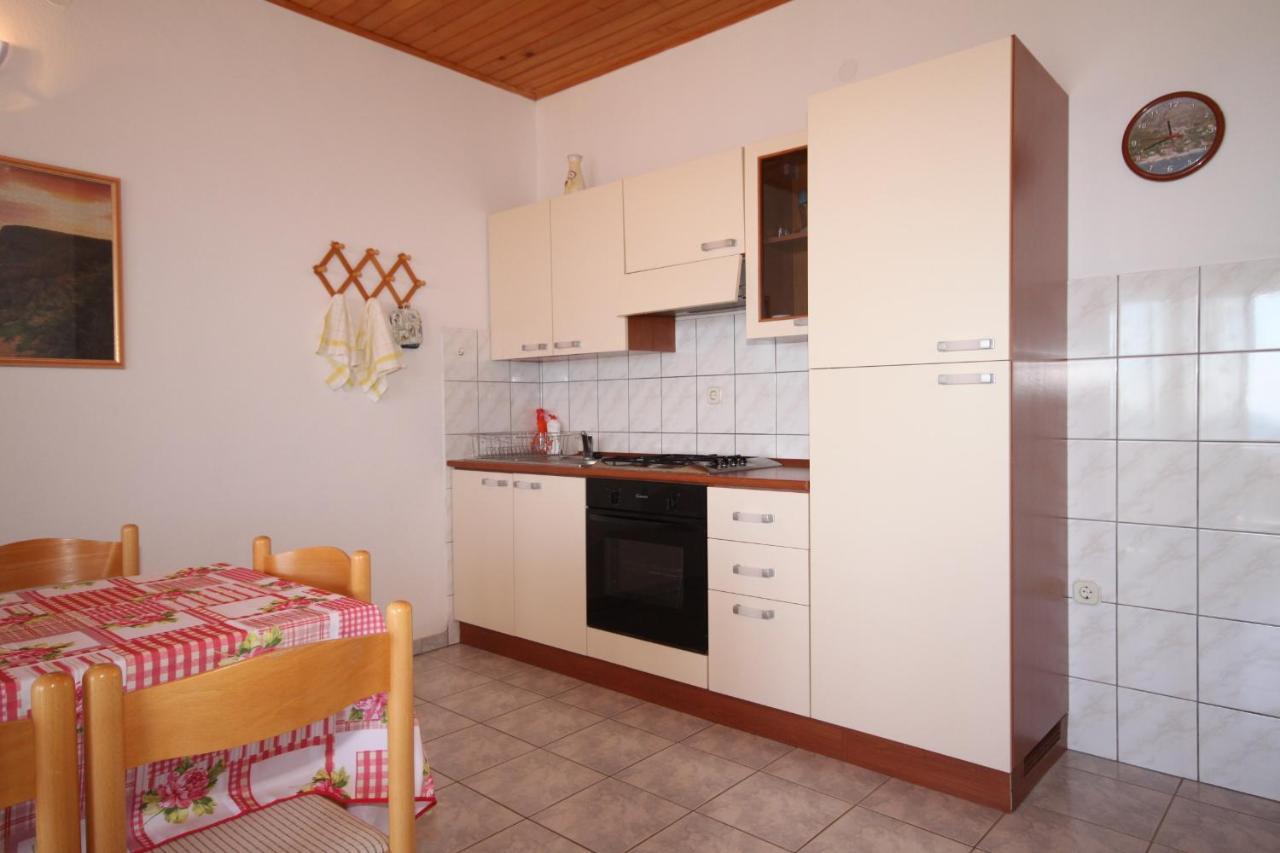 Apartments With A Parking Space Ivan Dolac, Hvar - 8797 Bagian luar foto